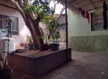 NULL · Casa residencial disponível para venda no bairro Presidente Roosevelt em Uberlân