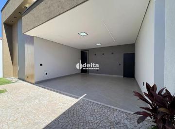 Casa · 250m² · 3 Quartos · 2 Vagas · Casa residencial 3 suítes disponível para venda no bairro Granada em Uberlândia MG