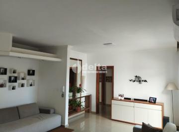 NULL · Casa residencial e comercial disponível para locação e venda no bairro Cidade Jardim em Uberlândia-M