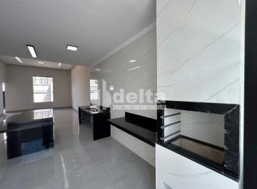 NULL · Casa residencial disponível para venda no bairro Granada em Uberlândia-MG