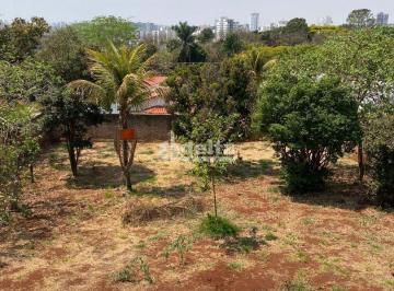 NULL · Casa residencial disponível para venda no bairro Cidade Jardim em Uberlândia-MG