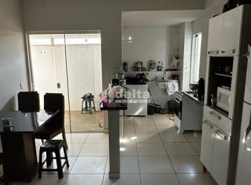 NULL · Apartamento disponível para venda no bairro Panorama em Uberlândia-MG
