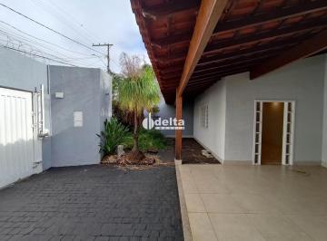 Casa · 250m² · 4 Quartos · 2 Vagas · Casa residencial 4 quartos sendo 1 suíte disponível para venda no bairro Cidade Jardim em Uberlândi
