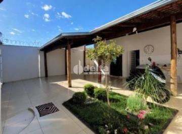 NULL · Casa residencial disponível para venda no bairro Nova Uberlândia em Uberlândia-MG