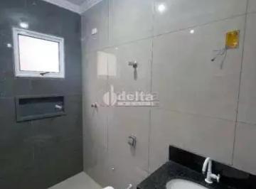Casa · 270m² · 3 Quartos · 4 Vagas · Casa disponível para venda no bairro Taiaman em Uberlândia-MG