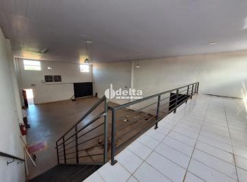 Comercial · 360m² · 3 Vagas · Galpão disponível para venda no bairro Residencial Integração em Uberlândia-MG