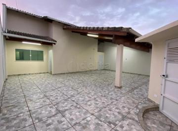 Casa · 250m² · 3 Quartos · 3 Vagas · Casa residencial disponível para venda no bairro Carajás em Uberlândia-MG