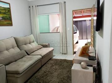 Casa · 127m² · 3 Quartos · 2 Vagas · Casa com 3 quarto sendo 1 suíte disponível para venda no bairro Jardim Europa em Uberlândia-MG