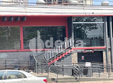 NULL · Casa Comercial disponível para venda no bairro Centro em Uberlândia-MG