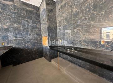 NULL · Casa residencial disponível para venda no bairro Novo Mundo em Uberlândia-MG