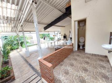 NULL · Casa residencial disponível para venda no bairro Umuarama em Uberlândia-MG