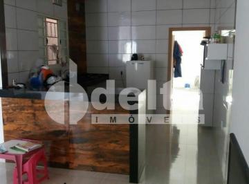 NULL · Casa Residencial Padrão em Uberlândia