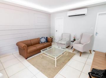 Casa · 360m² · 3 Quartos · 2 Vagas · Casa disponível para venda no bairro Jardim Karaíba em Uberlândia-MG