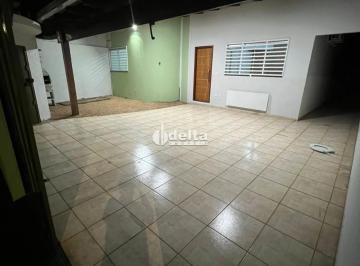 Casa · 250m² · 3 Quartos · 3 Vagas · Casa residencial disponível para venda no bairro Jardim Europa em Uberlândia-MG