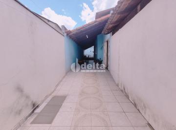 NULL · Casa com 2 quartos, sendo 1 suíte, disponível para venda no bairro Guarani em Ub