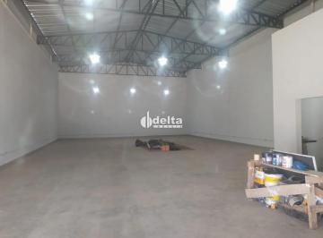 Comercial · 356m² · Galpão disponível para venda no bairro Segismundo Pereira em Uberlândia-MG