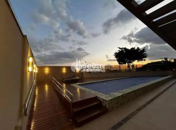 Apartamento · 126m² · 3 Quartos · 2 Vagas · Apartamento disponível para venda no bairro Santa Mônica em Uberlândia-MG