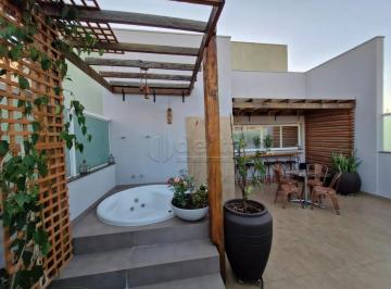Apartamento · 180m² · 3 Quartos · 2 Vagas · Cobertura disponível para venda no bairro Santa Mônica em Uberlândia-MG