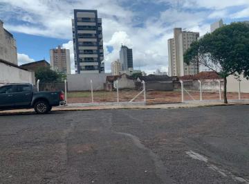 Comercial · 1480m² · Terreno disponível para venda no bairro Osvaldo Rezende em Uberlândia-MG