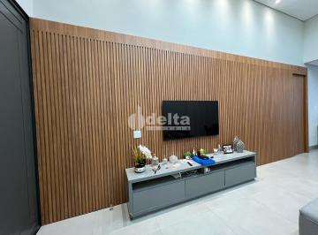 NULL · Casa residencial disponível para venda no bairro Grand Ville em Uberlândia - MG.