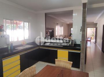 NULL · Chácara residencial com 3 quartos sendo 1 suíte, disponível para venda no bairro