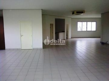 NULL · Sala comercial disponível para venda no bairro Tabajaras em Uberlândia-MG