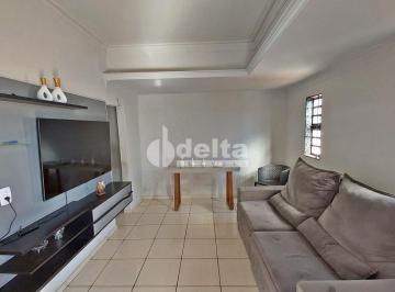 NULL · Casa residencial disponível para venda no bairro Taiman em Uberlândia-MG
