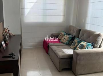 Casa · 250m² · 4 Quartos · 2 Vagas · Casa com 4 quartos sendo 1 suíte disponível para venda o no bairro Taiaman em Uberlândia-MG