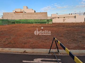 NULL · Terreno em condomínio disponível para venda no bairro Grand Ville em Uberlândia-MG