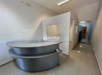 Comercial · 90m² · Loja disponível para locação e venda no bairro Santa Mônica em Uberlândia-MG