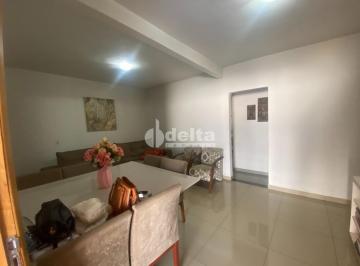NULL · Casa residencial disponível para venda no bairro Maria Rezende em Uberlândia-MG