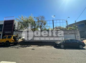 NULL · Terreno disponível para Venda 774,00 m² no bairro Lidice em Uberlândia-MG