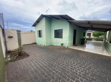 Casa · 360m² · 2 Quartos · 4 Vagas · Casa disponível para venda no bairro Aclimação em Uberlândia-MG