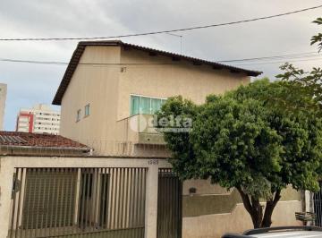 NULL · Casa disponível para venda no bairro Osvaldo Resende em Uberlândia-MG