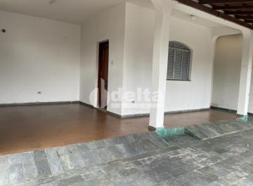 NULL · Casa residencial disponível para venda no bairro Umuarama em Uberlândia-MG