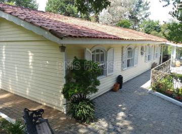 2024032216571214787.jpg · Casa para Venda em Carapicuíba, Jardim Marilu, 4 dormitórios, 1 suíte, 5 banheiros, 6 vagas