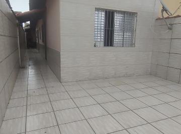Casa de 2 quartos, Mongaguá · Casa pertinho da rodovia 