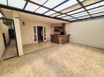 Quintal · Casa à venda no Residencial Thina por R$798.00,000