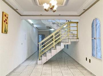 Casa · 183m² · 4 Quartos · 2 Vagas · Sobrado com 4 quartos à venda em Vila Vianelo - SP