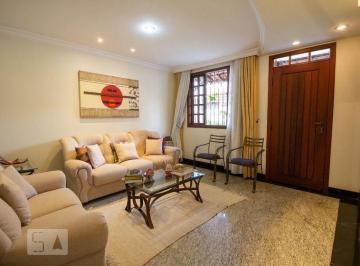 Casa · 300m² · 4 Quartos · 2 Vagas · Casa à Venda - Heliópolis, 4 Quartos, 300 m² - Belo Horizonte