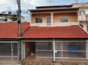Casa de 1 quarto, Samambaia · VENDO SOBRADO NA QD 406 DE SAMAMBAIA-200m2 ESCRITRURA/HABITE-SE/FINANCIA!