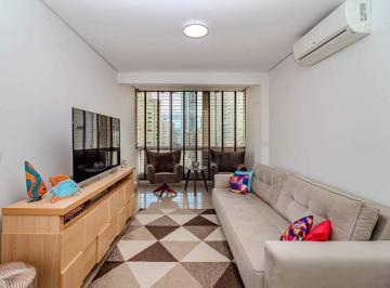 Apartamento · 79m² · 2 Quartos · 1 Vaga · Apartamento em prédio frente mar à venda no Ed. Saint Tropez em Balneário Camboriú