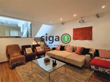 Casa · 340m² · 4 Quartos · 2 Vagas · Ótima localização casa com 4 quartos sendo 2 suites super completa
