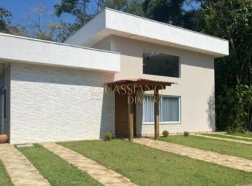 Casa · 375m² · 3 Quartos · 2 Vagas · Casa para venda e locação de 205m² | 03 dormitórios, sendo 01 suíte e 02 vagas de garagem | Condomín