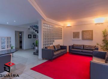 Casa · 300m² · 4 Quartos · 4 Vagas · Casa com 300m² localizada em Indianópolis - São Paulo - SP.