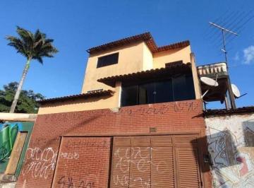 Casa · 299m² · 5 Quartos · 2 Vagas · Sobrado Espaçoso e bem Localizado na AR 9 de Sobradinho 2