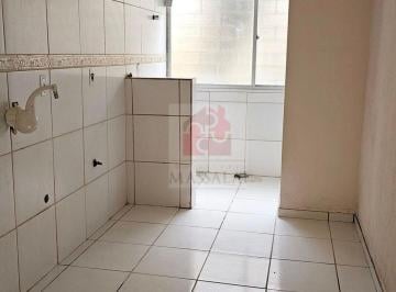 Apartamento · 2 Quartos · Apartamento térreo de 2 dormitórios com vaga no Bairro Camaquã