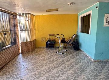 Casa · 136m² · 3 Quartos · 2 Vagas · Casa 03 quartos na Ceilândia, aceita financiamento e FGTS, escritura é avaliada, QNR, Pronta para mo