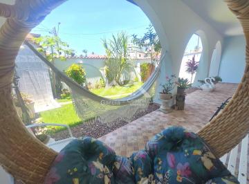 Casa · 275m² · 3 Quartos · 2 Vagas · 
                                Casa em Peruíbe
                            