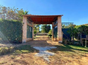 Casa de 4 quartos, Cidade Ocidental · Chacara com área de lazer e alojamento.